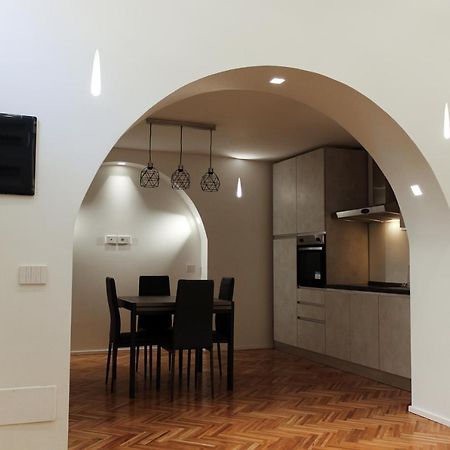 Attia Residence Wifi - Duomo In 10 Min Milan Bagian luar foto
